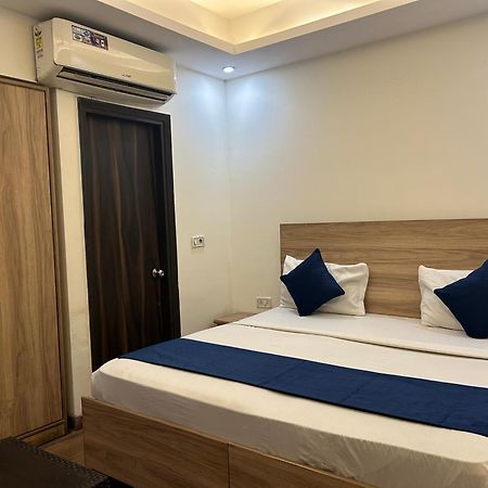 Airport Hotel Golden Bliss Near Delhi Airport New Delhi Bagian luar foto