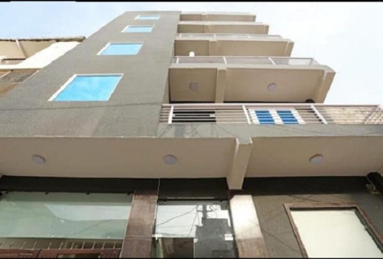 Airport Hotel Golden Bliss Near Delhi Airport New Delhi Bagian luar foto
